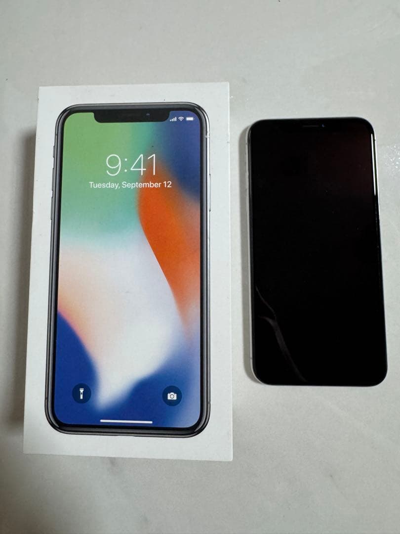 iPhone X 256GB シルバー 本体 箱あり