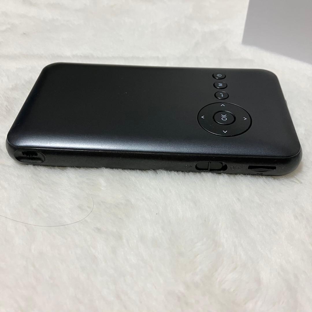 未使用級 KABNI UENO-mono モバイル プロジェクター T89A 黒