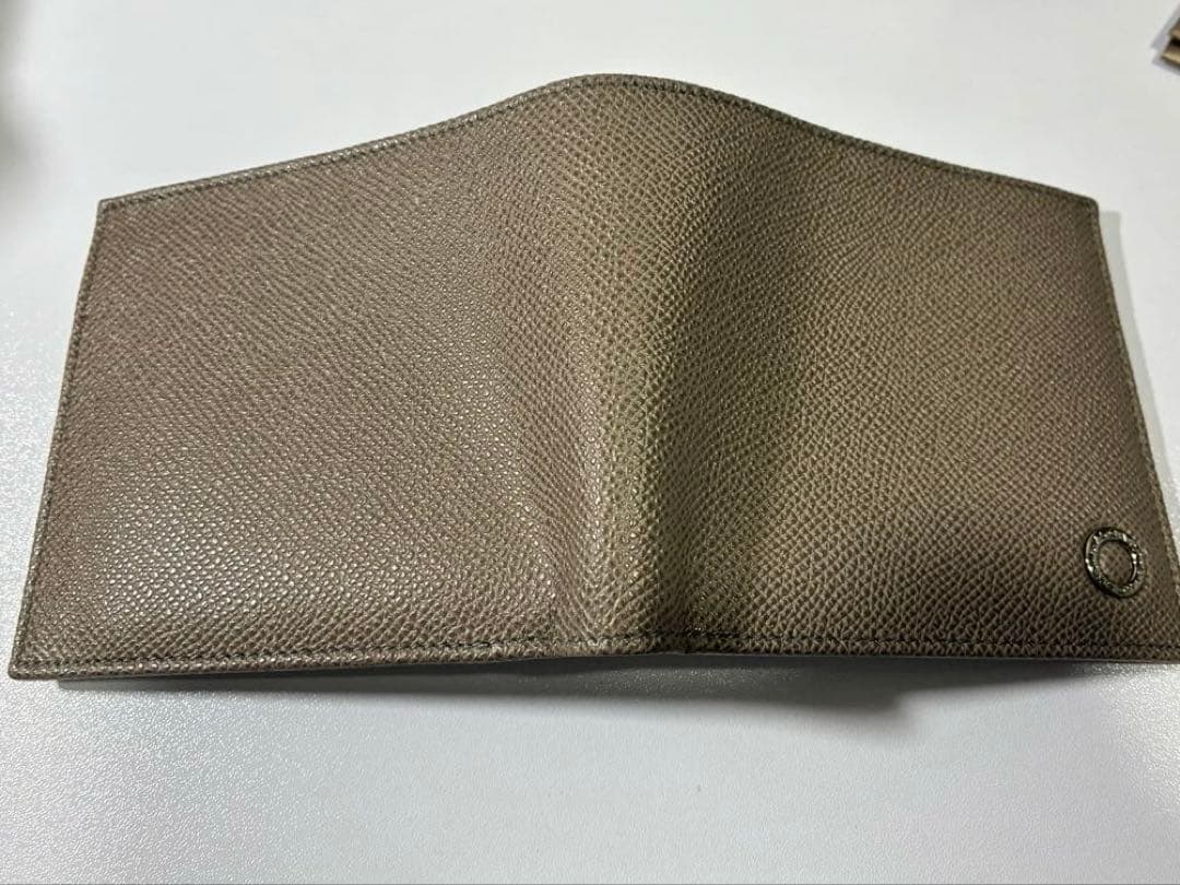 u*9様 BVLGARI 折り畳み財布