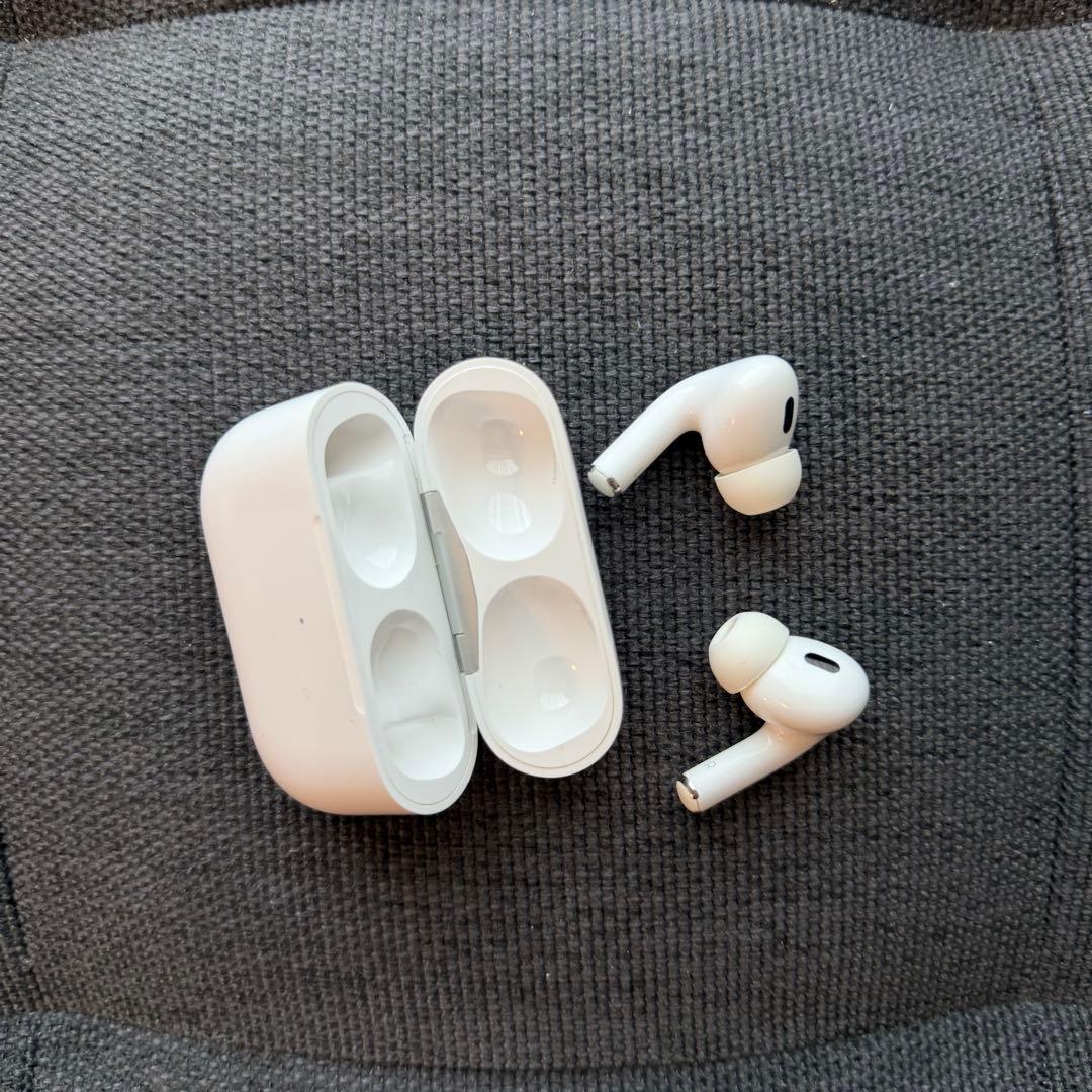 AirPods Pro 第2世代 USB Type-C【付属品未使用／美品】