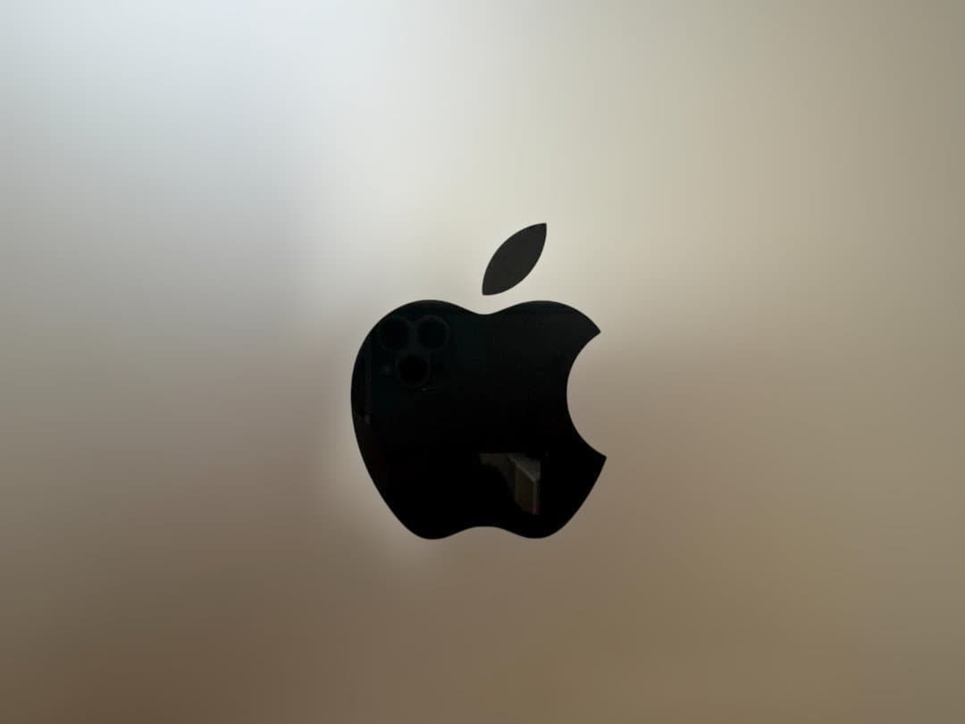 Apple Studio Display 傾き調整スタンド 目立つ傷なし