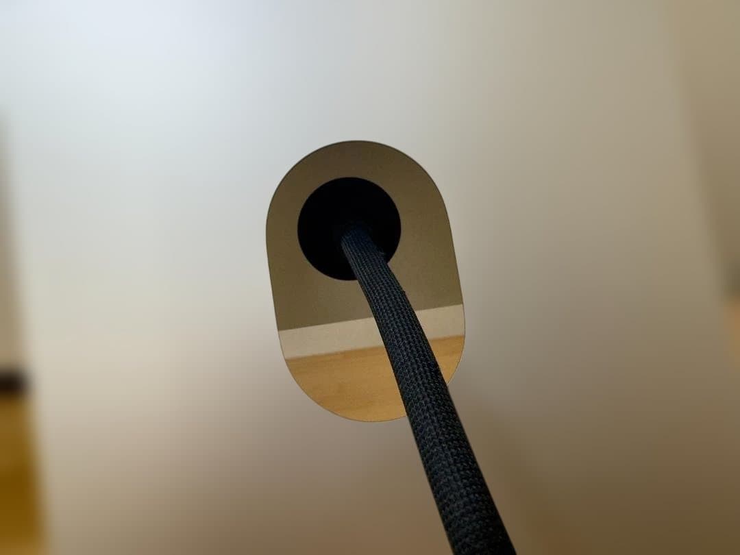 Apple Studio Display 傾き調整スタンド 目立つ傷なし