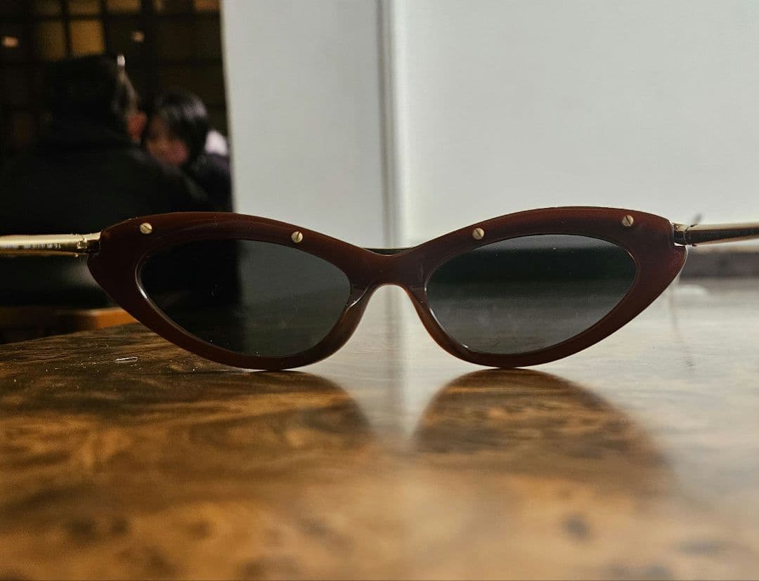 キ*プ様 常田大希着用 同型同色 LOEWE ワールサングラス 赤