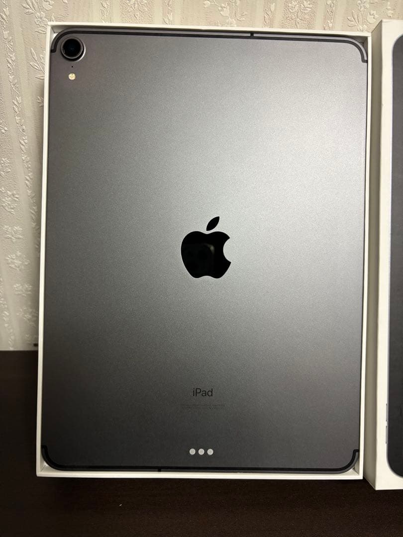 iPadPro11インチ 第1世代 64GB Wi-Fi+Cellular