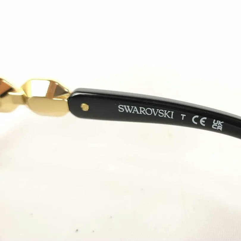 美品 SWAROVSKI クリスタル装飾サングラス ケース付 d30