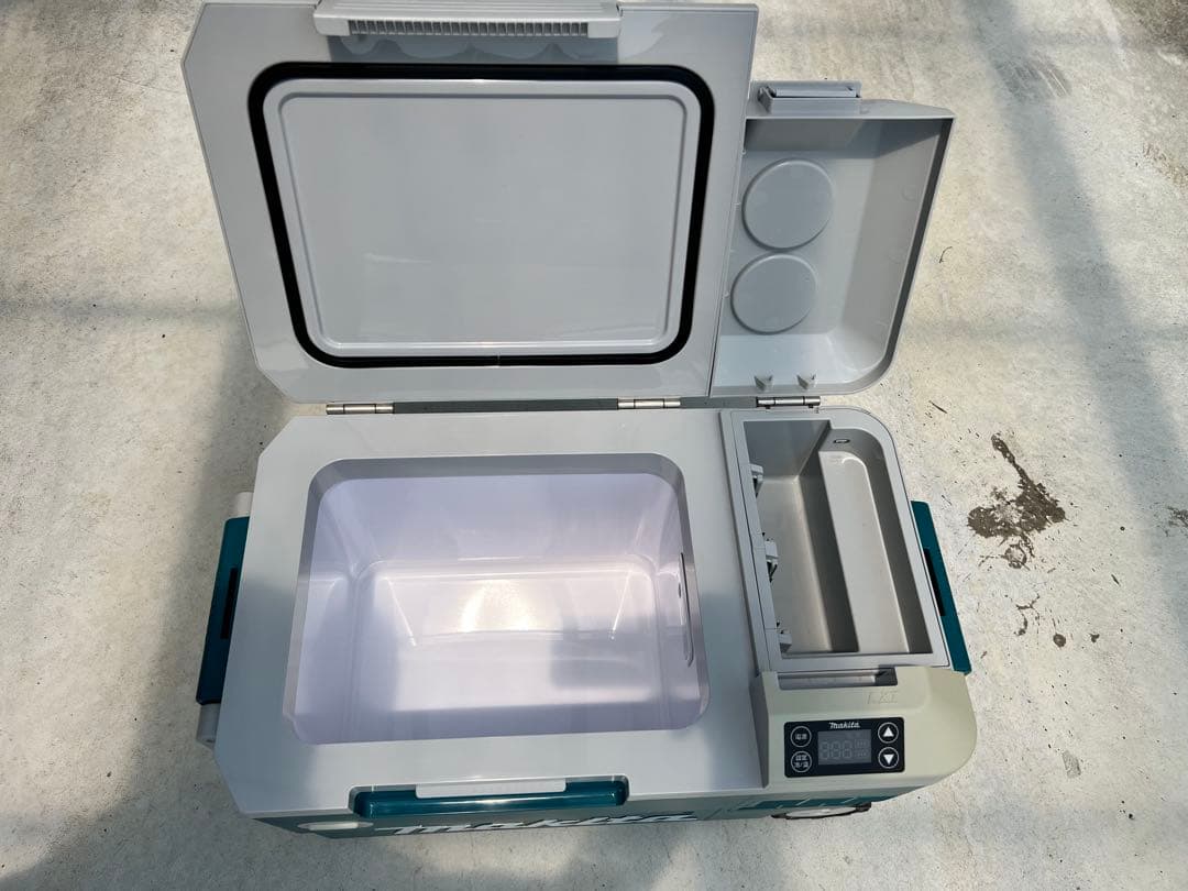 Makita マキタ　充電式保冷温庫　CW180DZ