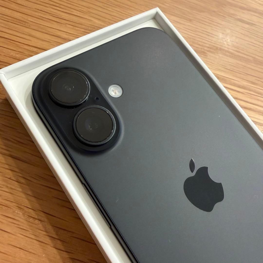iPhone 16 256GB ブラック SIMフリー eSIM専用 本体
