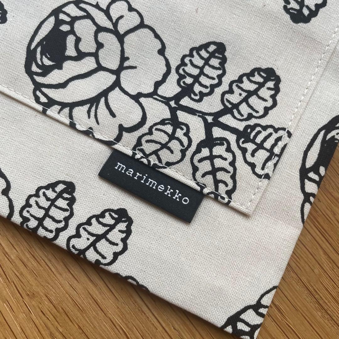 国内正規品 新品 マリメッコ ヴィヒキルース エプロン ブラック