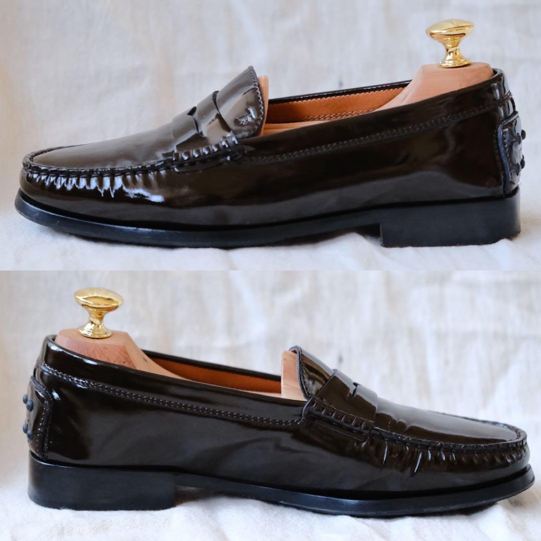 TOD’Sトッズ　パテントドライビングローファー　茶35