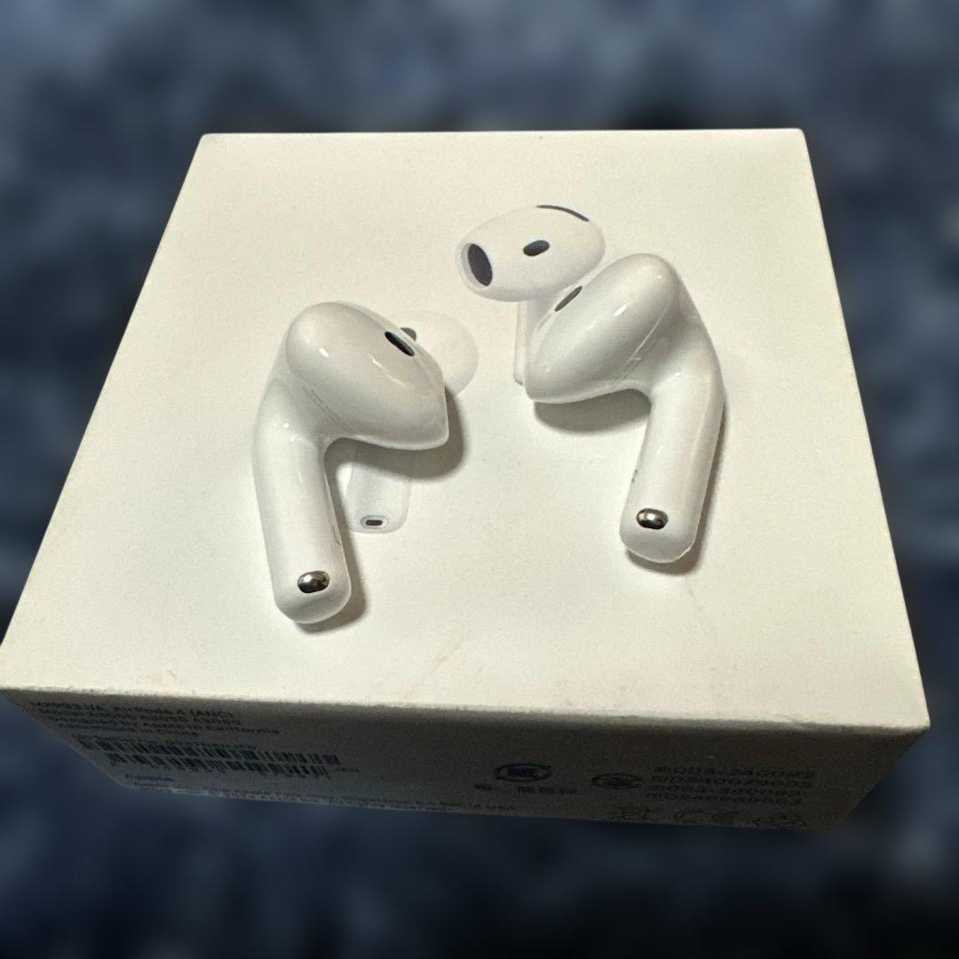 美品　AirPods 4 本体 アクティブノイズキャンセリング