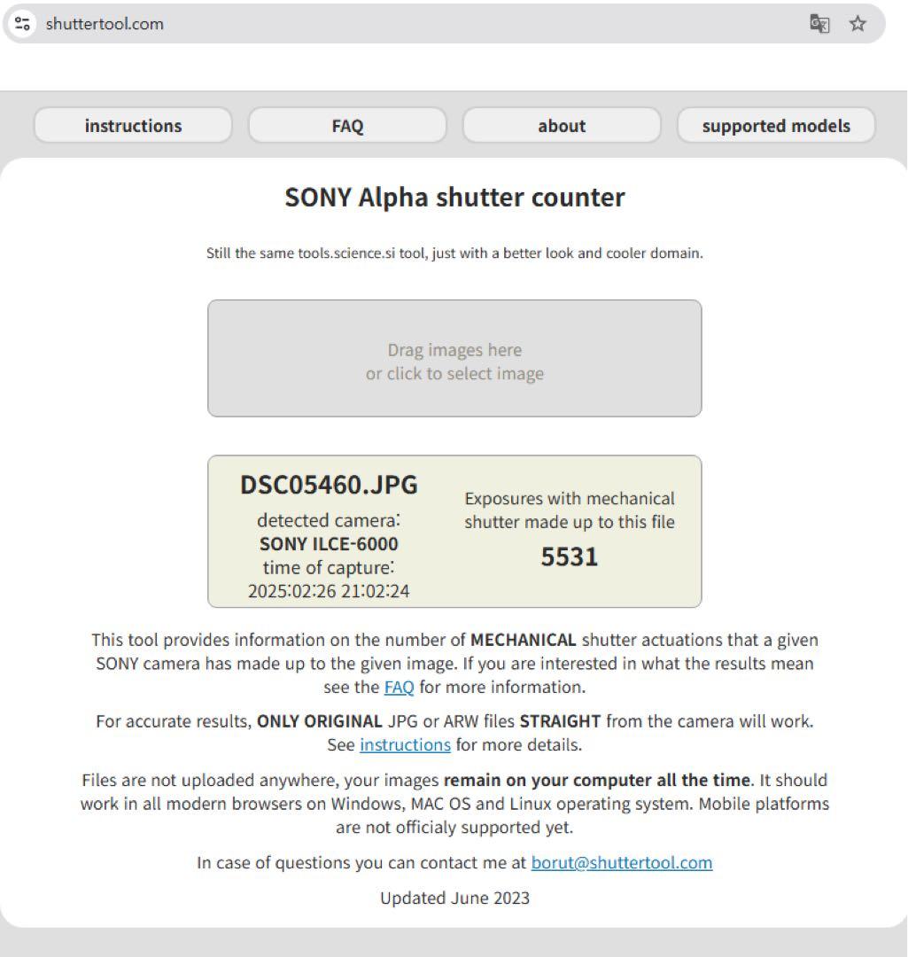 Sony α6000 ミラーレスカメラ本体、レンズ2個