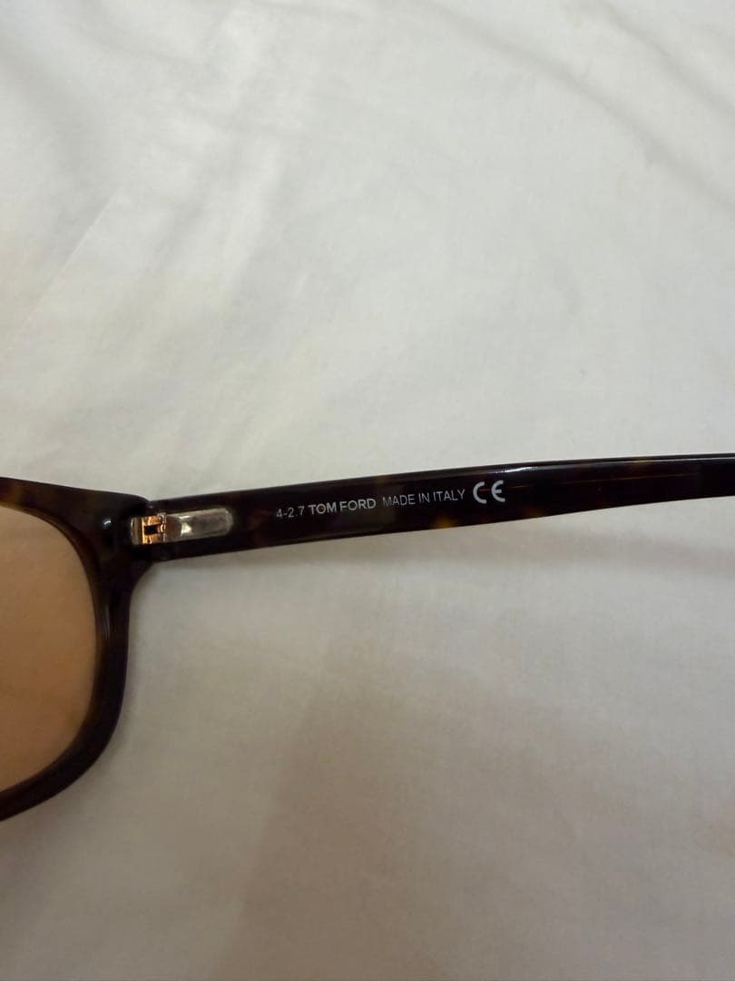 トムフォード TF5147ブラウンレンズ 52□17 メガネ サングラス　度なし
