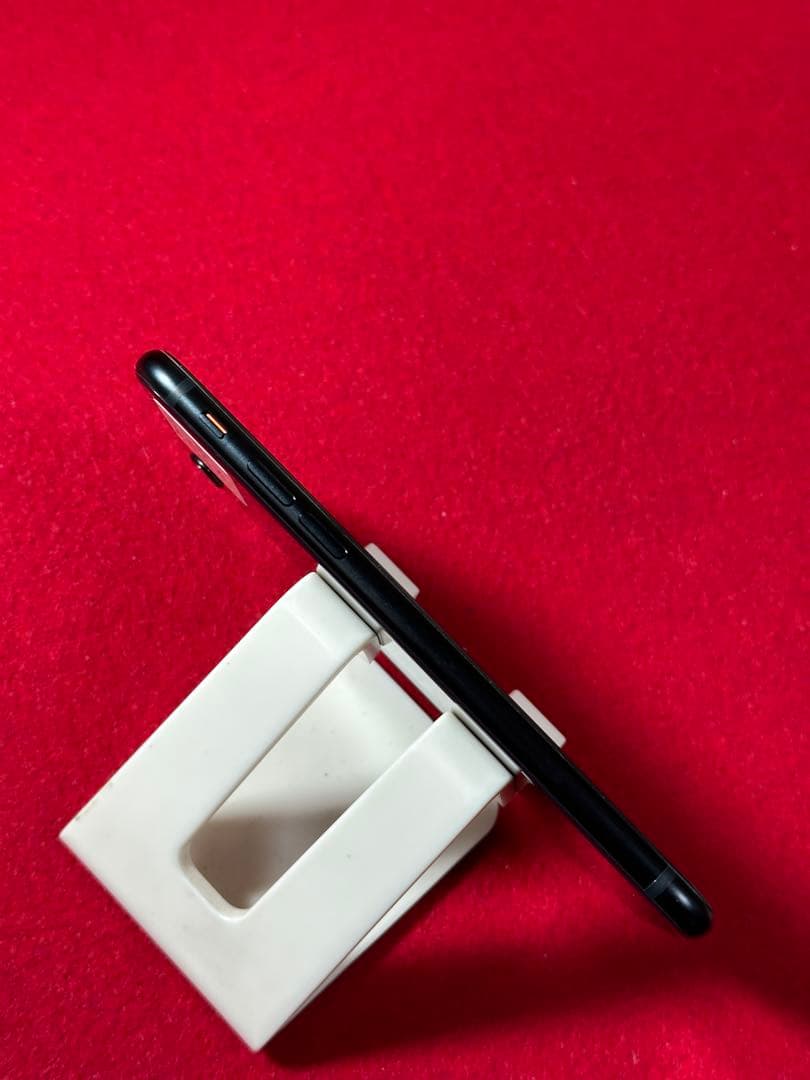 【2034】iPhone SE3第3世代ミッドナイト 64GB simフリー