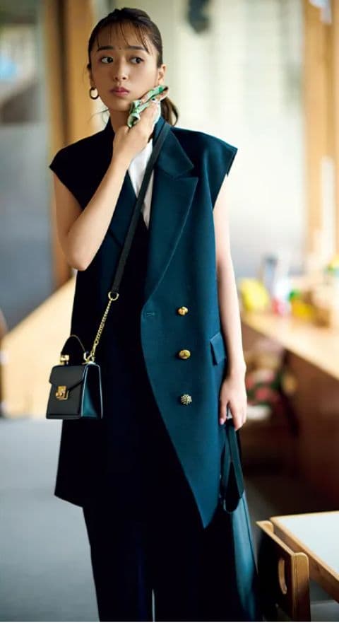 お値下げ♡ジャーナルスタンダードレサージュ　ジレ　NAVY