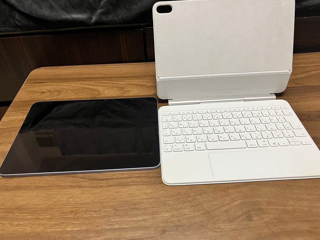 iPad Air M3 11インチ +Magic Keyboard +オマケ