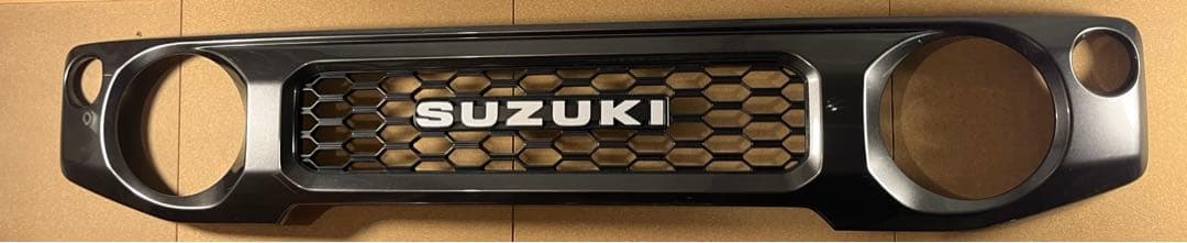 ジムニー　シエラフロントグリル