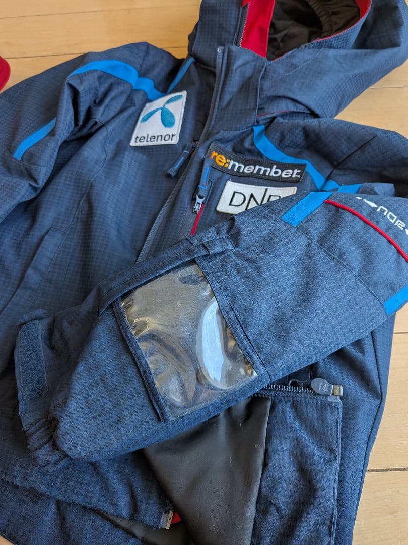 【1回着用】フェニックス 120 スキーウェア　スキーウエア phenix