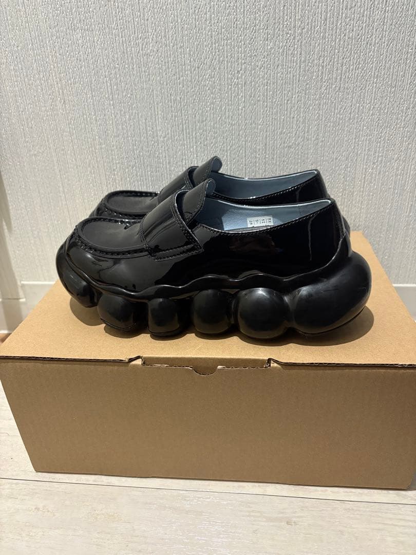 靴 grounds JEWELRY LOAFER ENAMEL BLACK