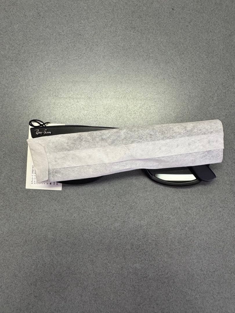 RayBanWAYFARER マットブラック/ライトグレイ