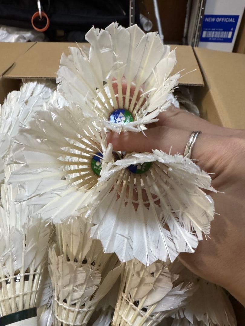 バ*ん様 ニューオフィシャル　ノックシャトル