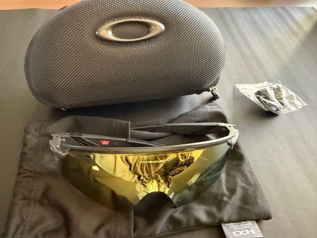 Oakley スポーツサングラス イエローミラー