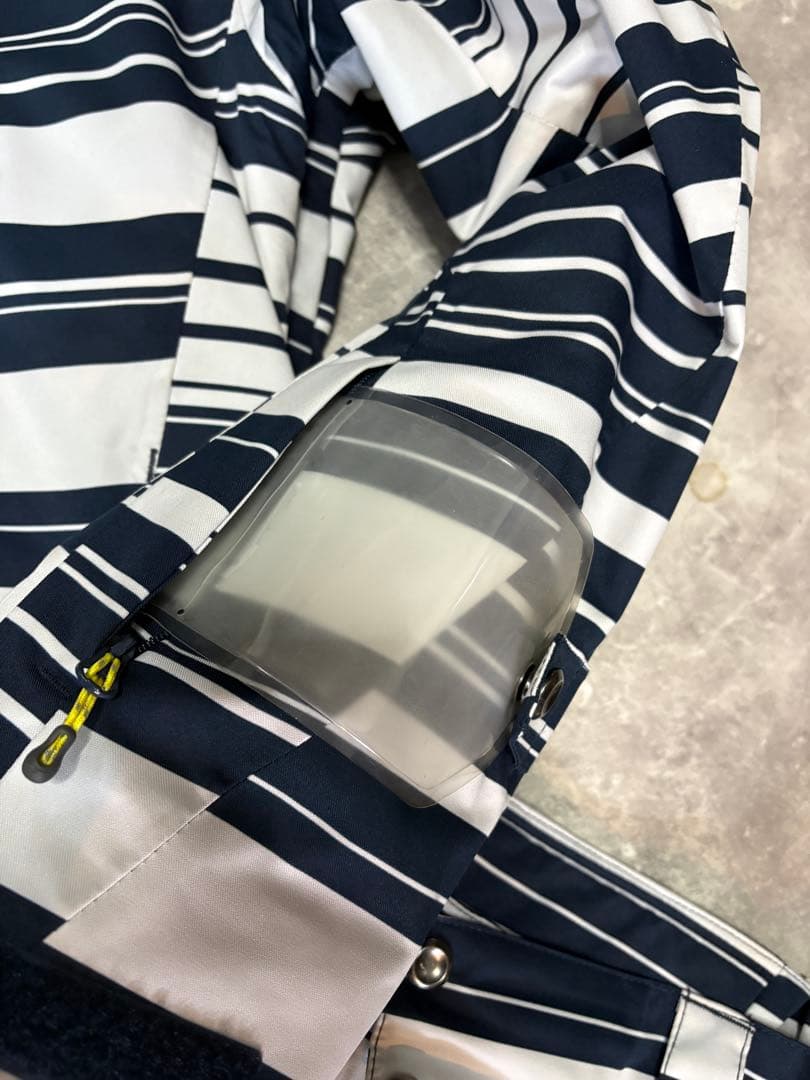 Mizunoミズノ スキーウェア デモモデル 上下セット レディース L