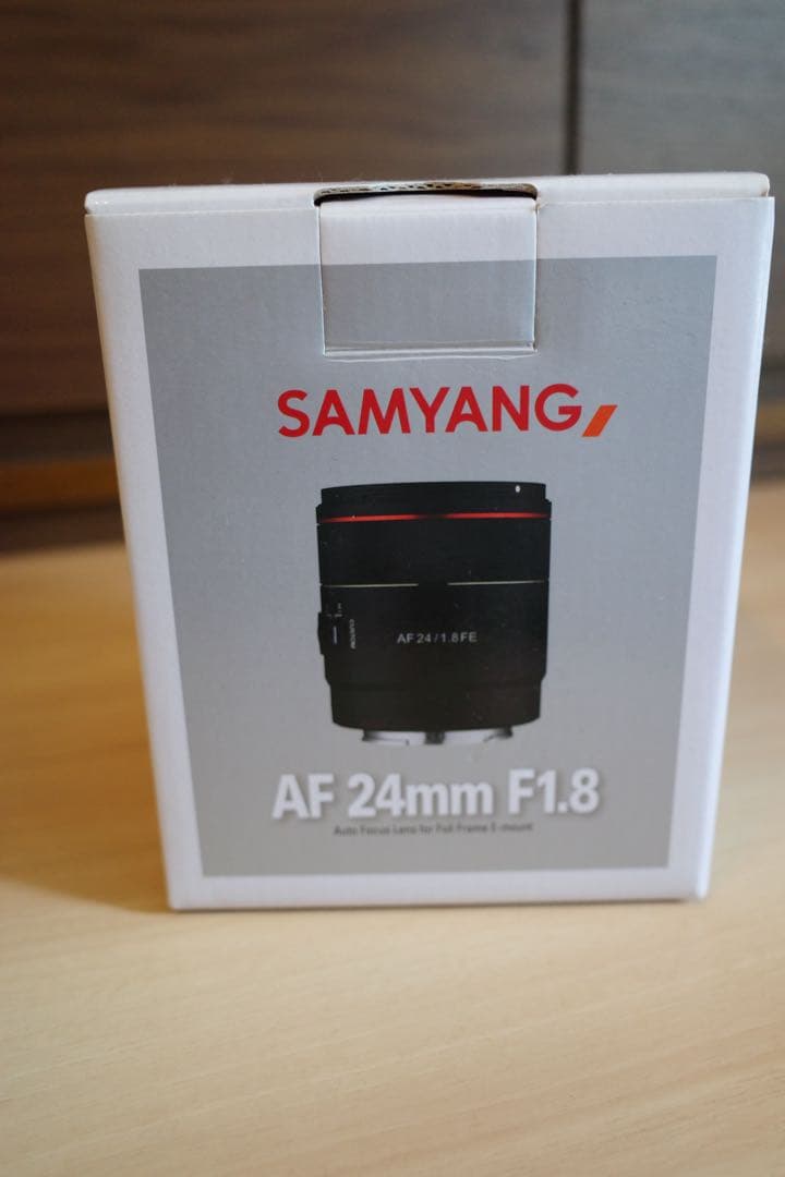 [値下げ中]SAMYANG AF24mm f1.8 メンズケースレンズフード付き
