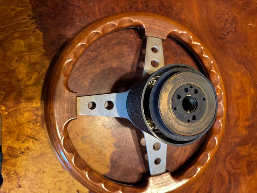 旧車にcomusa italy ウッドステアリング　直径33cm一応ジャンクにて