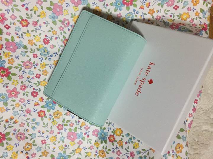 なっとー様 特売品ケイトスペード財布
