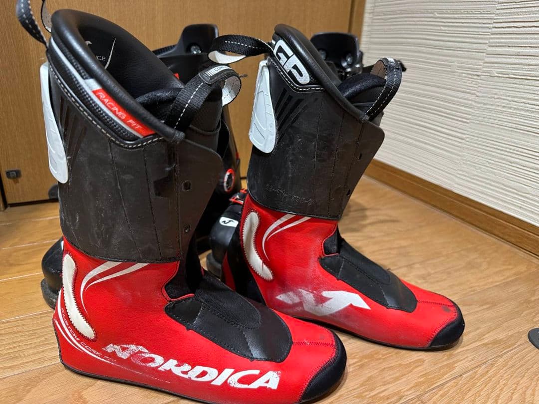 Nordica DOBERMANN GP 130 スキーブーツ