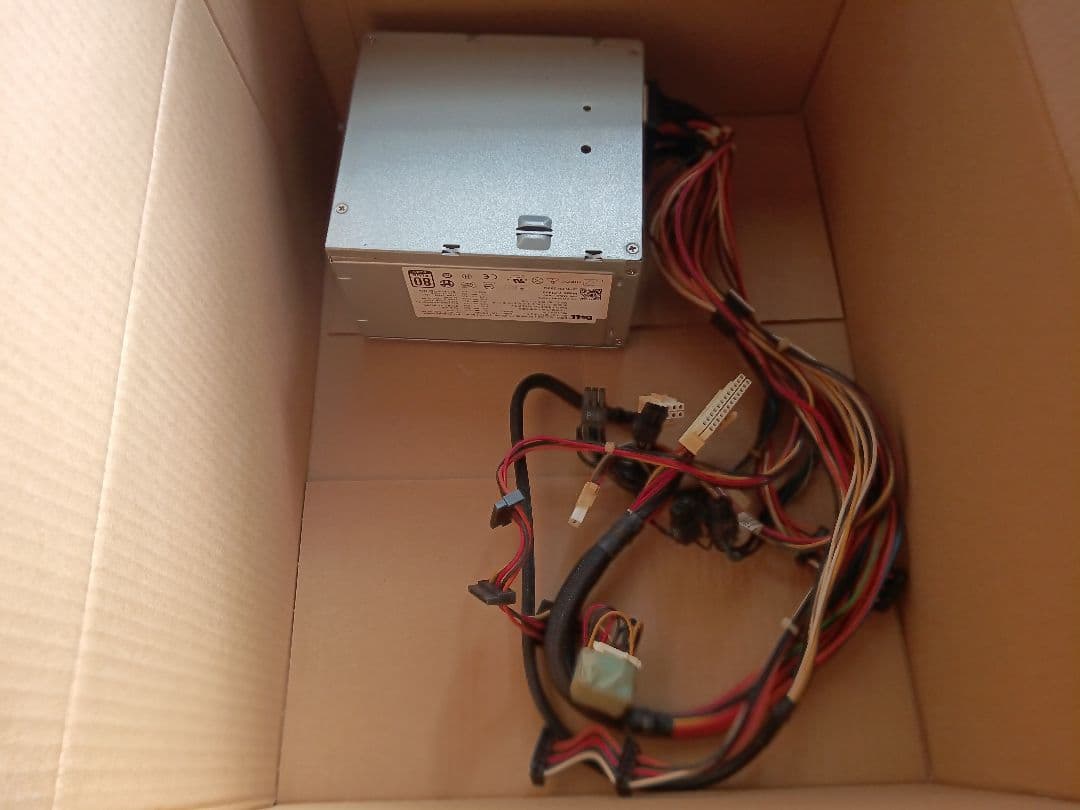 完動品 875W DELL Alienware PC純正品 電源ユニット 非売品