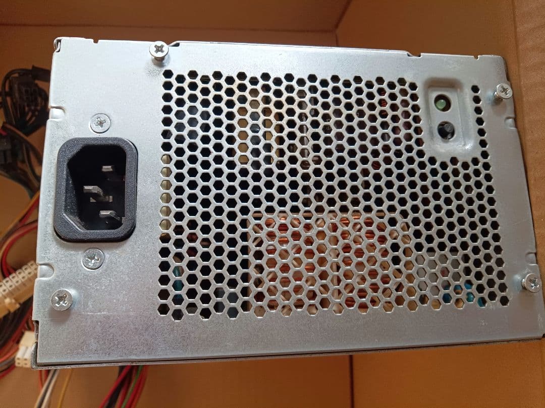 完動品 875W DELL Alienware PC純正品 電源ユニット 非売品