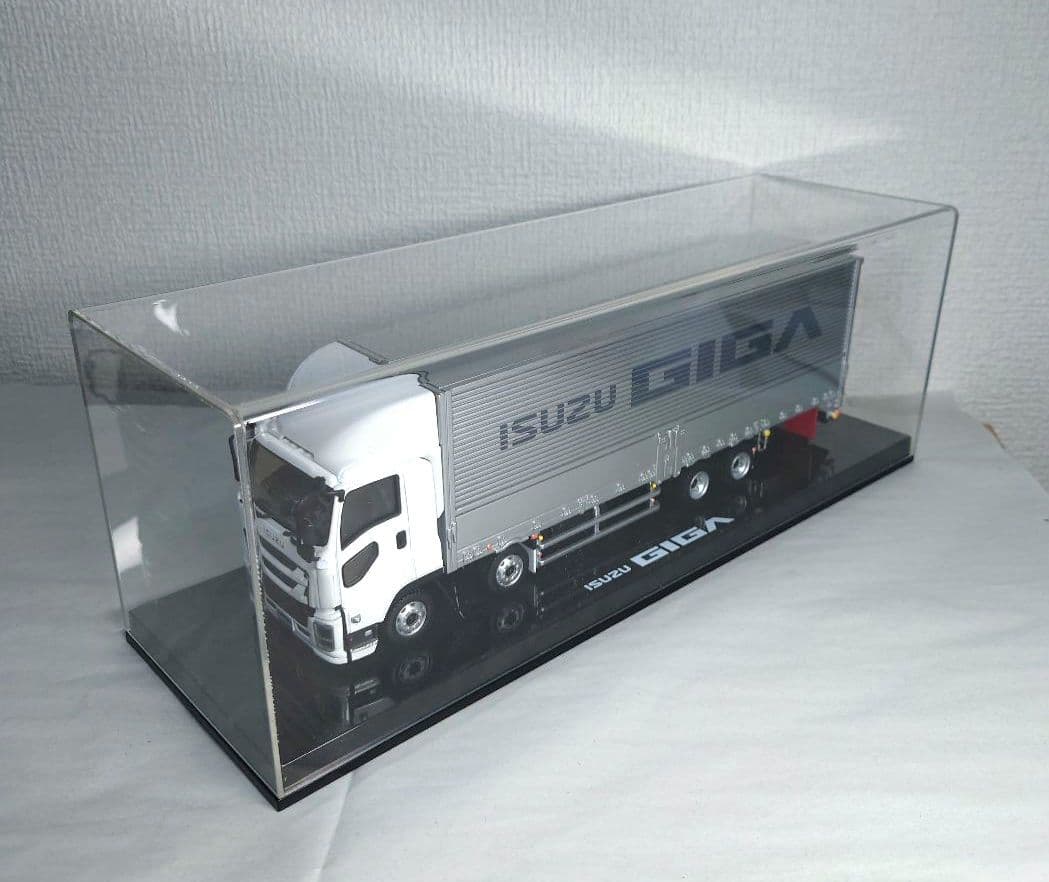 いすゞギガ 1/43スケール　ミニカー　訳あり加工品