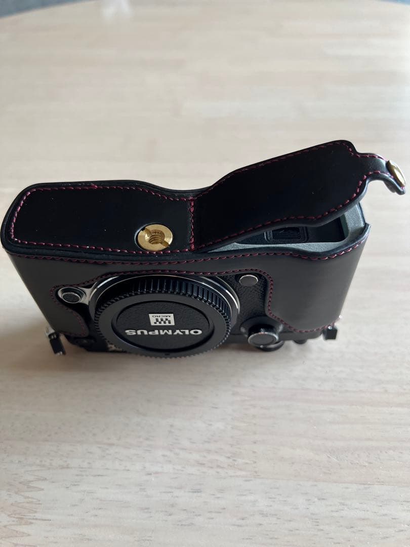 「オリンパス渾身の」レンジファインダ一眼PEN-F ミラーレス一セット