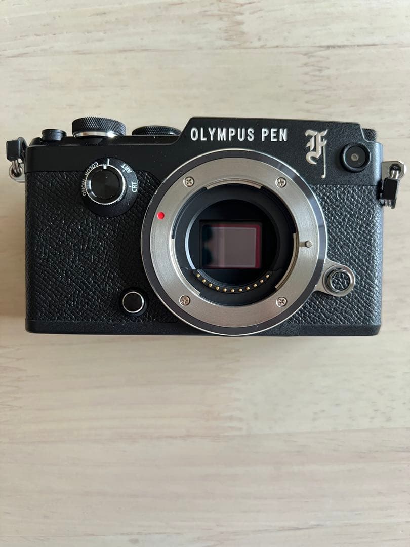 「オリンパス渾身の」レンジファインダ一眼PEN-F ミラーレス一セット