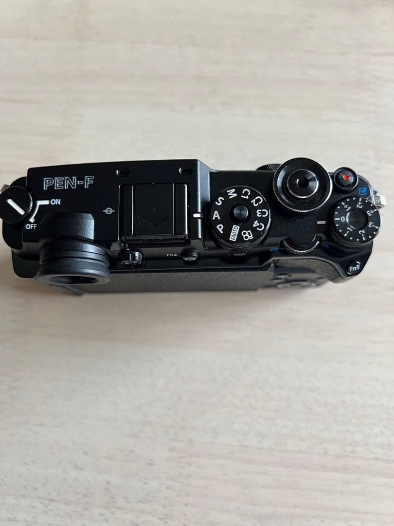 「オリンパス渾身の」レンジファインダ一眼PEN-F ミラーレス一セット