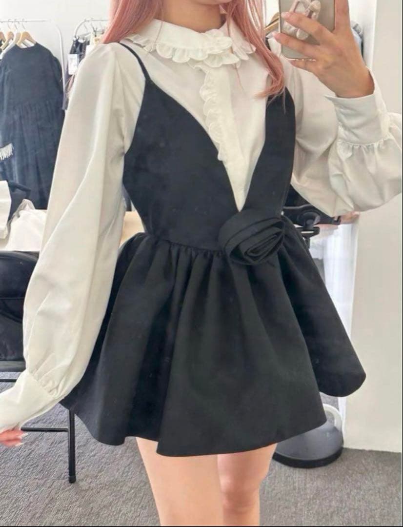 ワンピース Bibiy. ALEXA FLOWER ROMPERS