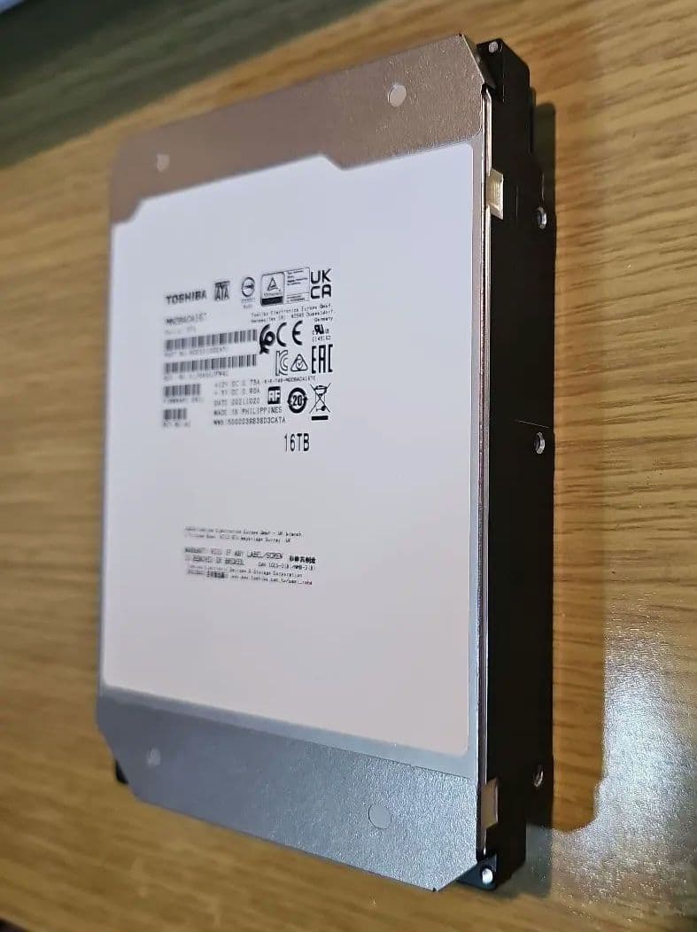 東芝 3.5インチ内蔵HDD 16TB (MN08ACA16T)