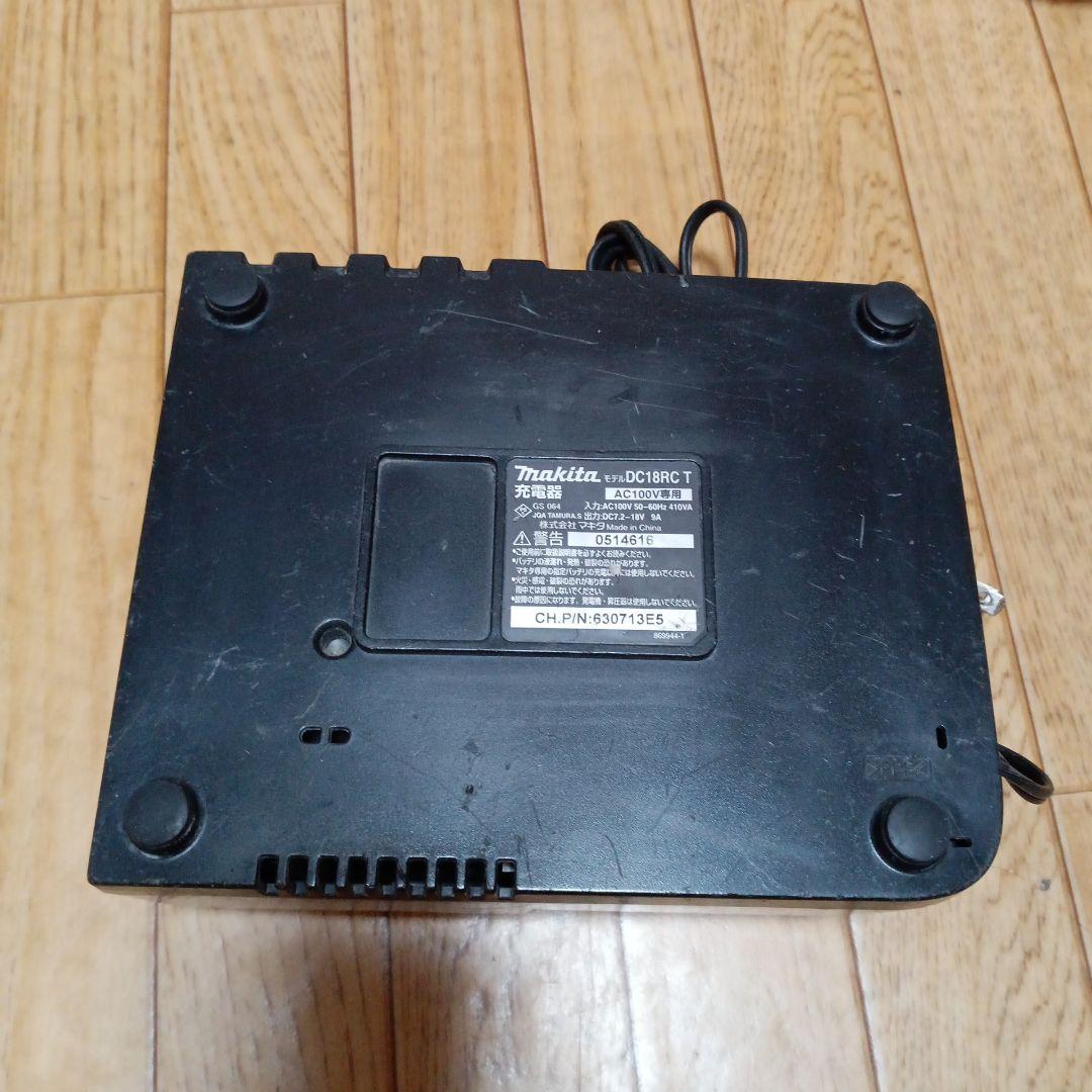 マキタ18V充電式クリーナーCL180FD 純正バッテリー、純正急速充電器付