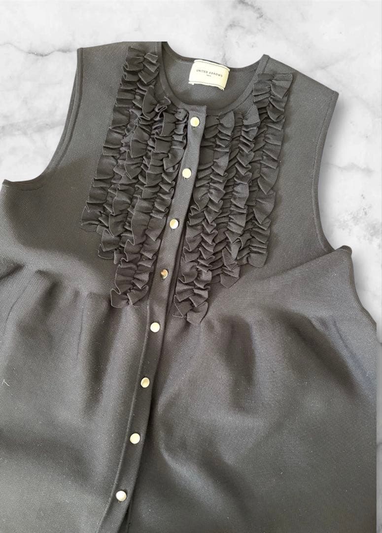 UNITED ARROWS Pミニフリルニットベスト黒ユナイテッドアローズ卒業式