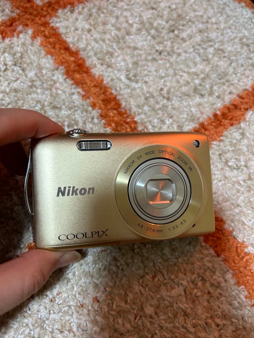 Nikon COOLPIX S3300 スイートゴールド　動作確認済み
