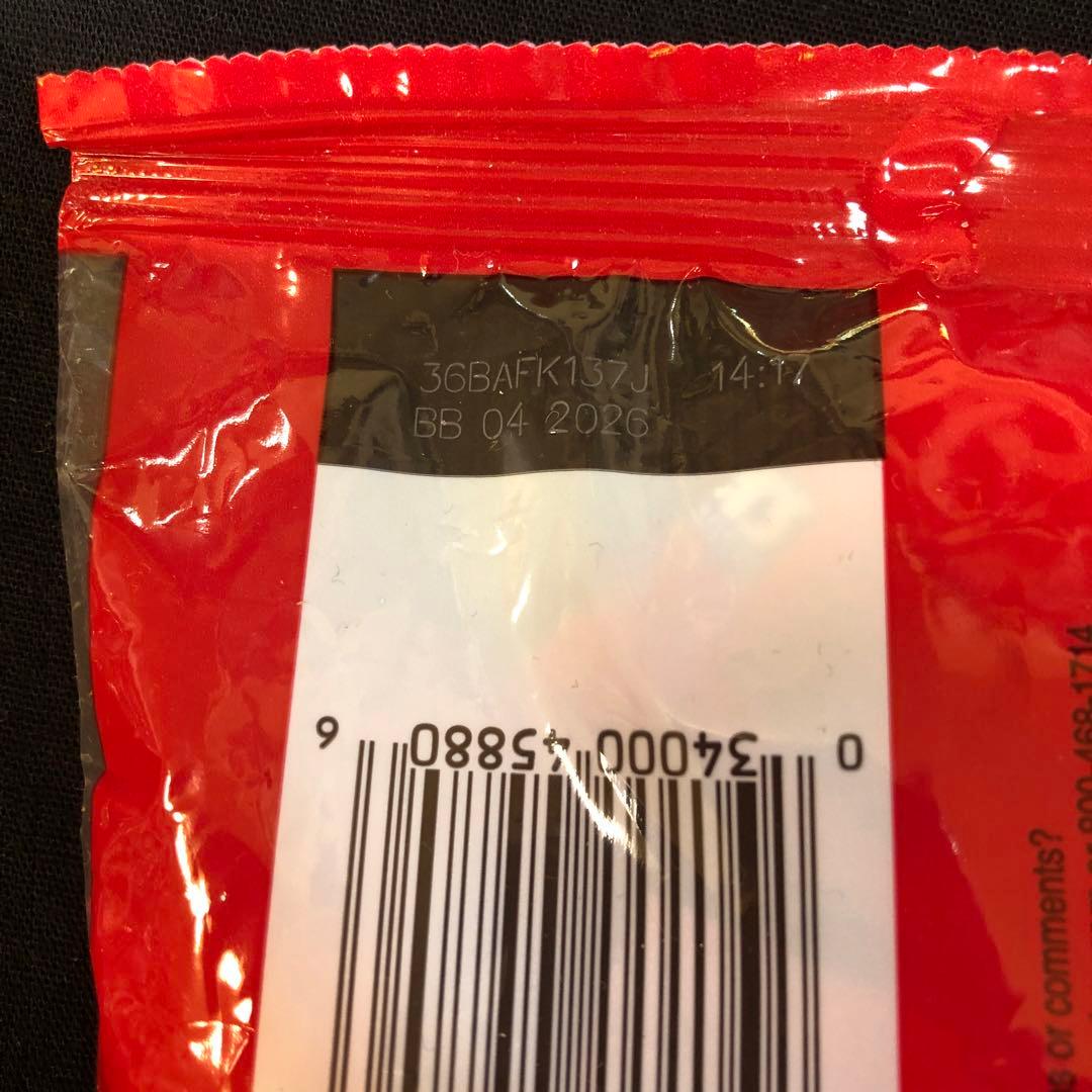 ちゃん丸様日本未発売Twizzlersトゥイズラーレインボー・チェリー他60袋入