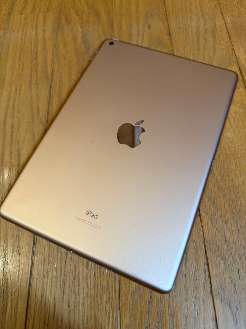 ジ*ク様 iPad 第7世代 32GB 10.2インチ ローズゴールド カバー付