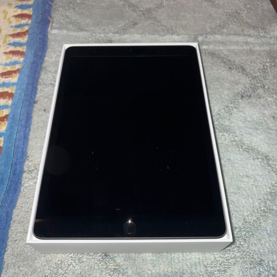 Apple iPad 第8世代 32GB スペースグレー　※最大容量93%