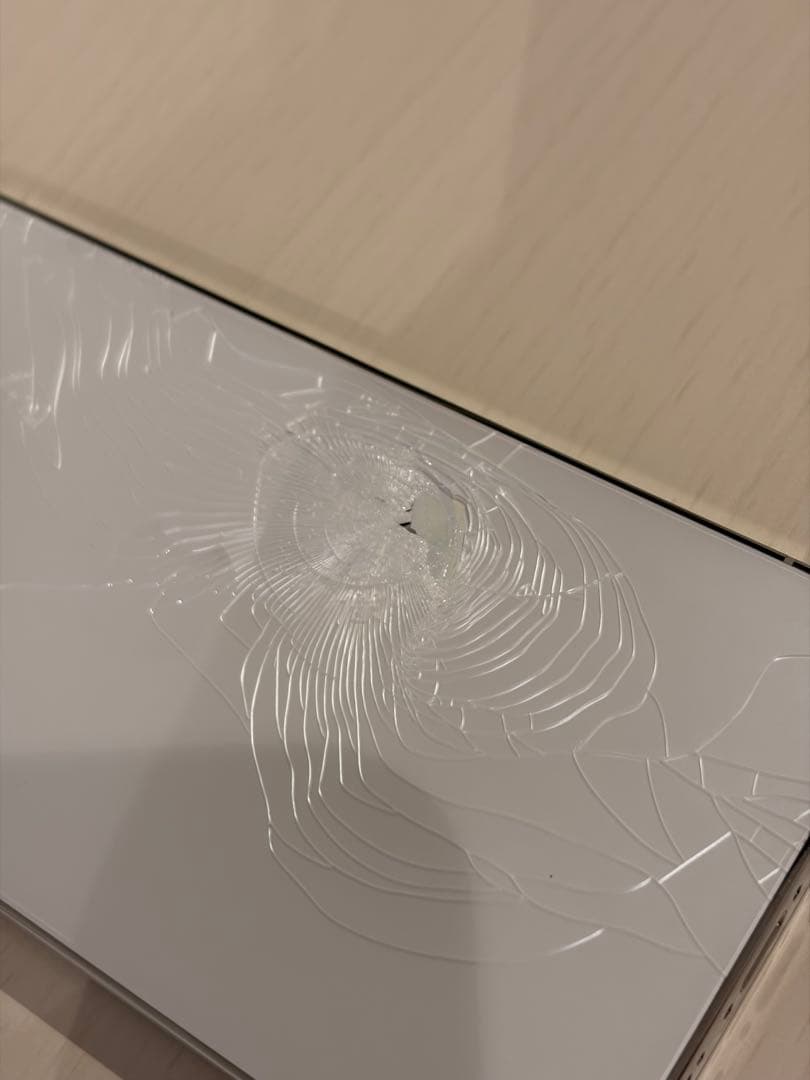 iPhone14 Pro 256GB 背面割れ