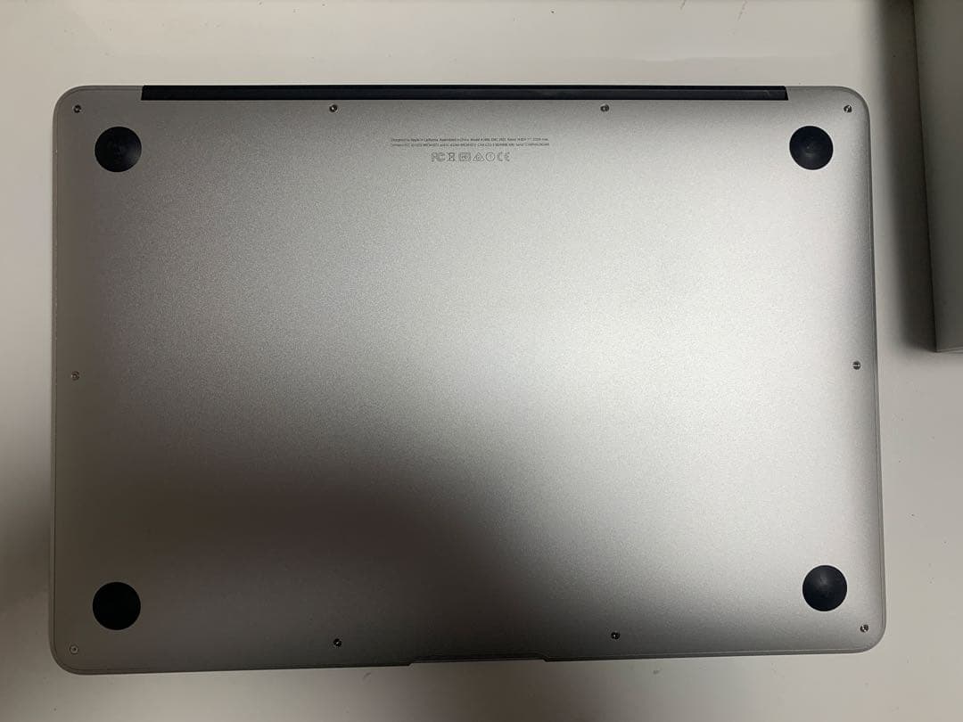 美品 Apple MacBook Air 13 充電回数72回