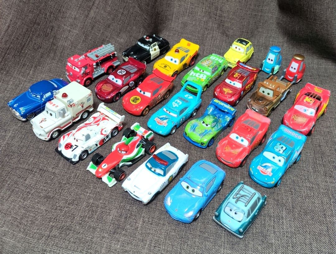 カーズ トミカ 35台まとめ売り　レア　廃盤品