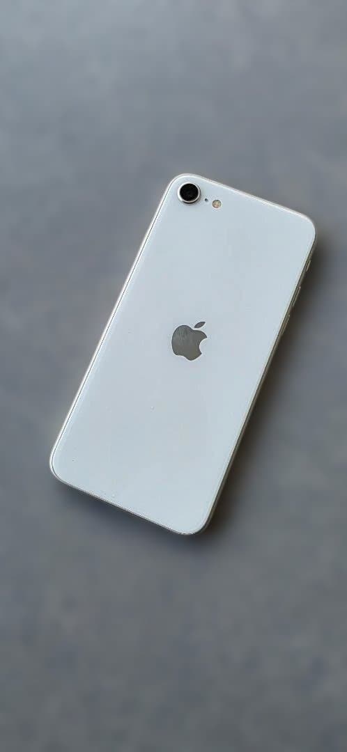 Apple iPhone SE 本体　ジャンク品