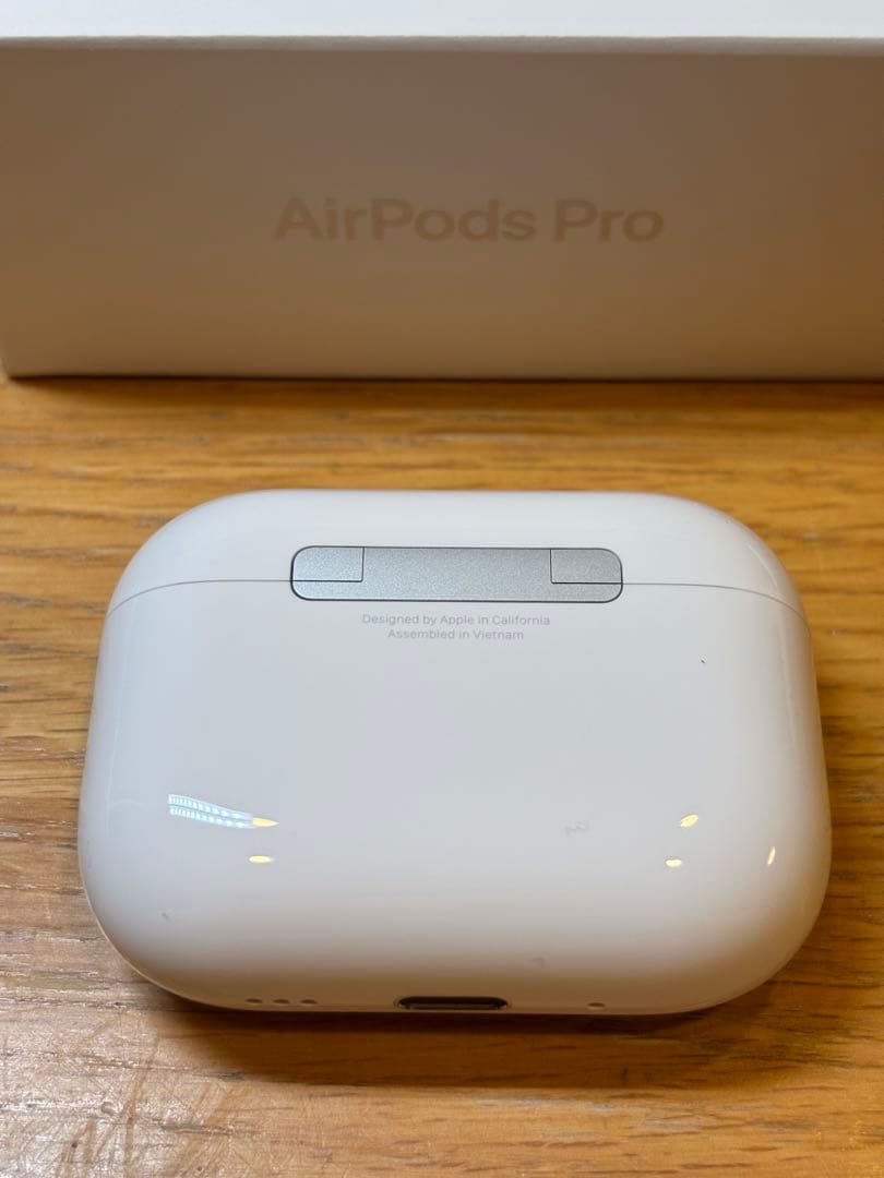 新品　AirPods Pro 3 正規品　充電ケースのみ