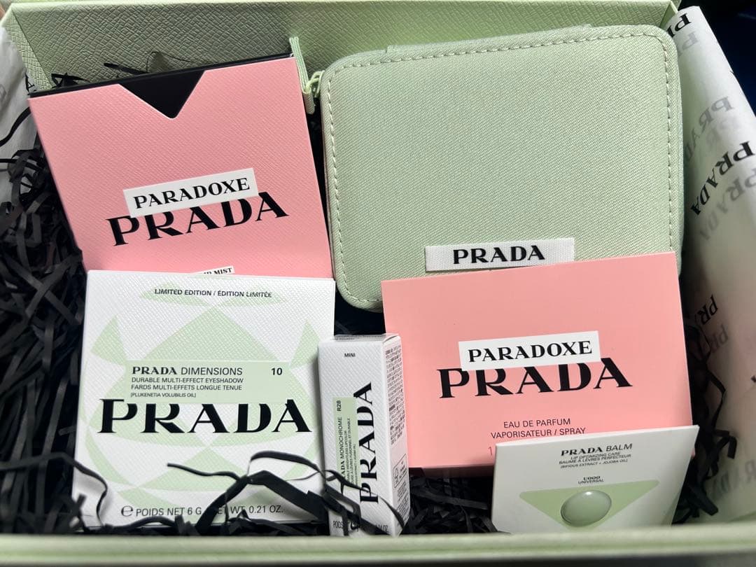 PRADA PARADOXE セット アイシャドウ リップ ポーチ